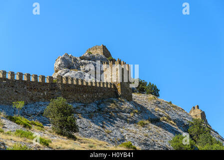 Die Ruinen der genuesischen Festung in Sudak Stockfoto