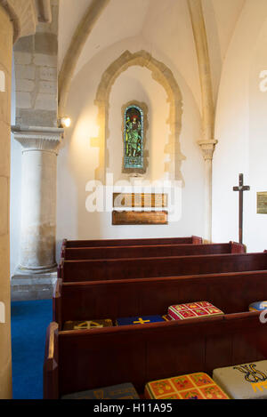 Die Templer-Kapelle in der nördlichen Querarm der Kirche St Mary die Jungfrau, Sompting, West Sussex, England Stockfoto