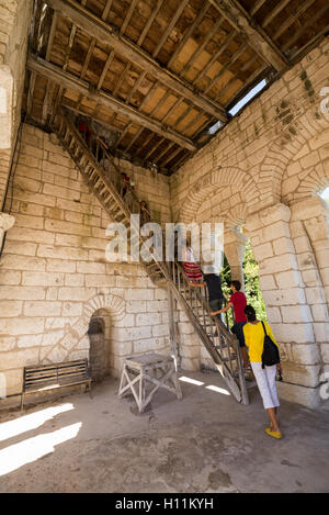 Inneren des Glockenturms, Abtei von Saint-Pierre, Périgord Vert, Brantome, Dordogne, Frankreich, EU, Europa Stockfoto