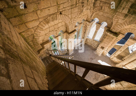 Inneren des Glockenturms, Abtei von Saint-Pierre, Périgord Vert, Brantome, Dordogne, Frankreich, EU, Europa Stockfoto