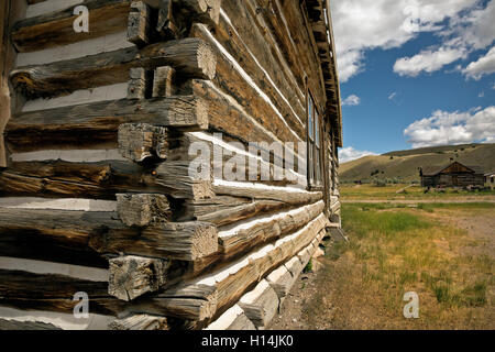 MT00065-00... MONTANA - Gebäude von Protokollen an der Geisterstadt Bannack im Bannack State Park gebaut. Stockfoto