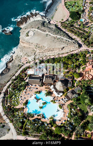 Strand und Promenade, Playa de La Enramada, Hotel Sheraton La Caleta Resort und Spa, Ferienregion, Atlantikküste, Costa Adeje Stockfoto