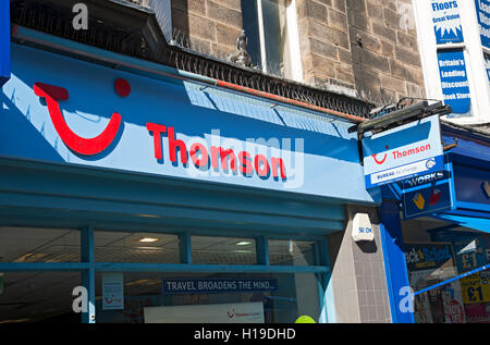 Thomson Holidays Reisebüro Agenten Shop Geschäft Schild Harrogate North Yorkshire England Vereinigtes Königreich GB Großbritannien Stockfoto