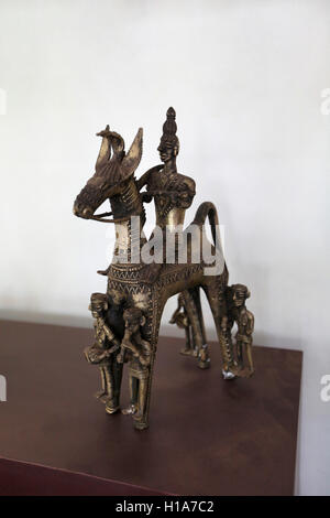 Articraft, Jhitku-Mitki Handwerk Showroom, Kondagaon Dorf, Chattisgarh, Indien Stockfoto