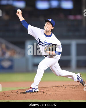 Los Angeles, Kalifornien, USA. 21. Sep, 2016. Kenta Maeda (Schwindler) MLB: Kenta Maeda der Los Angeles Dodgers Stellplätze während der Major League Baseball Spiel gegen die San Francisco Giants im Dodger Stadium in Los Angeles, Kalifornien, USA. © AFLO/Alamy Live-Nachrichten Stockfoto