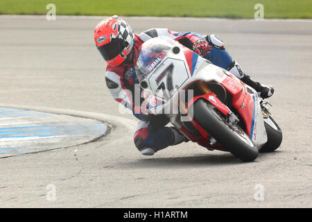 Donington Park, Derbyshire, UK. 23. September 2016. Ex-Grand Prix, Superbike und britischen Superbike Fahrer Terry Rymer Teilnahme an Trainingstag vor dem Rennwochenende ThundersportGB. Bildnachweis: Peter Hutmacher/Alamy Live-Nachrichten Stockfoto