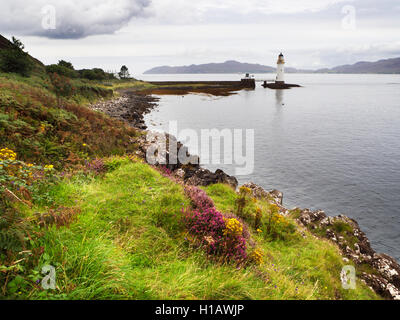 Leuchtturm auf dem Küstenpfad nördlich von Tobermory Isle of Mull Argyll und Bute Schottland Stockfoto