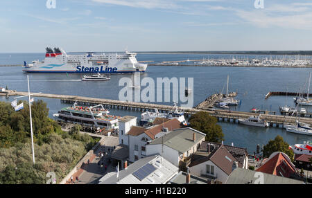 Warnemünde, Mecklenburg-West Pomerania, Deutschland - Stena Line Fähre an der Mündung des Flusses Warnow Stockfoto