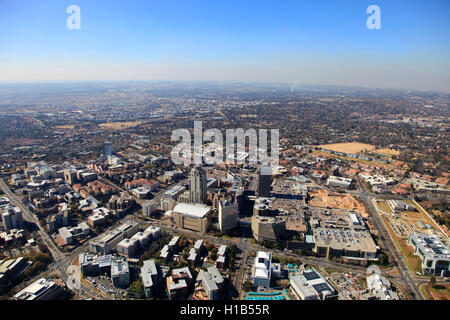 Luftaufnahme mit einer Übersicht von Sandton, Johannesburg, Gauteng, Südafrika Stockfoto