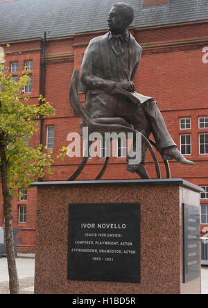 Ivor Novello-Statue in Cardiff Stockfoto