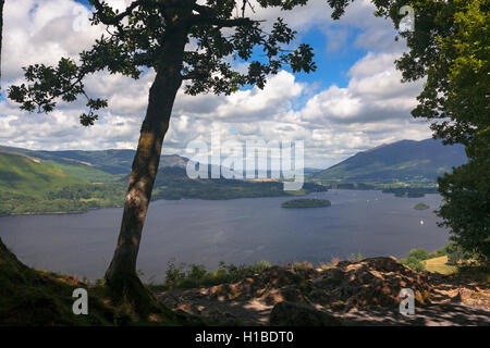 Derwentwater und Bassenthwaite Lake aus Überraschung, in der Nähe von Keswick, Lake District, Cumbria, England Stockfoto