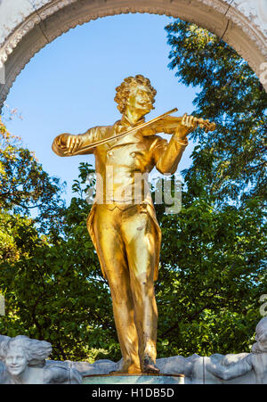 Statue von Johann Strauss II in die luxuriösten, Wien, Österreich Stockfoto
