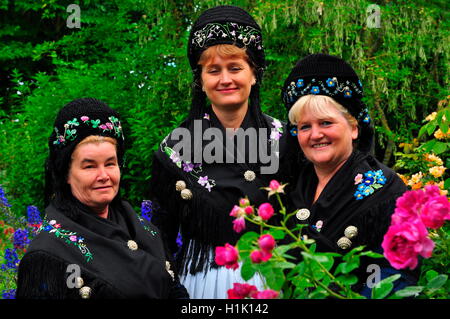 Frauen, Tracht, Trachtentanzgruppe, Nordseeinsel, Pellworm, Rosentag, Schleswig-Holstein, Deutschland Stockfoto