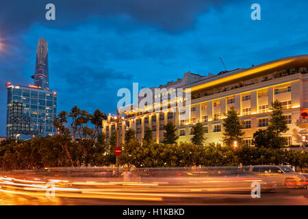 Ho-Chi-Minh-Stadt in der Abenddämmerung, Vietnam. Stockfoto