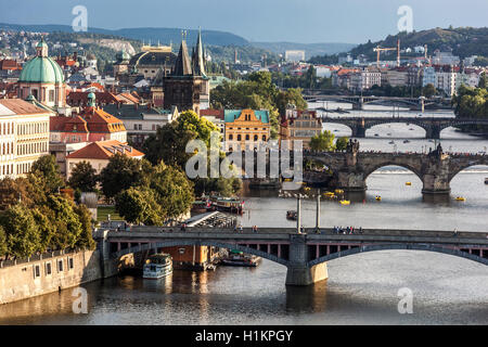 Prager Brücken über die Moldau Moldau in Prag Tschechische Republik Prag Stockfoto