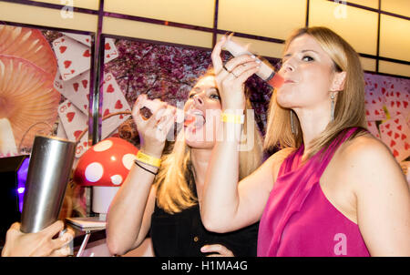 Bubblicious Champagner buffet Mittagessen Hotel Dubai Luxus Stockfoto