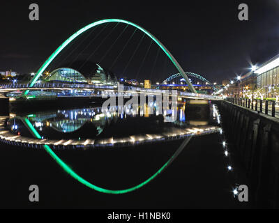 Nacht über den Tyne Stockfoto