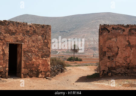 Fuerteventura: Innenhof der Casa de los Coroneles (Haus des Colonels, Colonel's House) im 18. Jahrhundert in dem Ort La Oliva gebaut Stockfoto