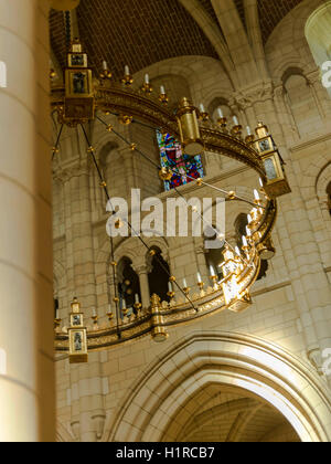 Schöne Architektur und Strukturen in der Benediktinerabtei Buckfast 12. Jahrhundert. Stockfoto