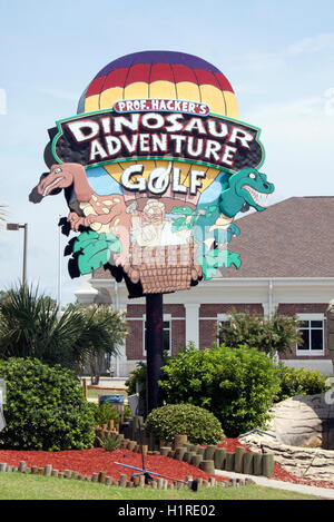 Dinosaurier-Golf-Zeichen in Myrtle Beach, South Carolina Stockfoto