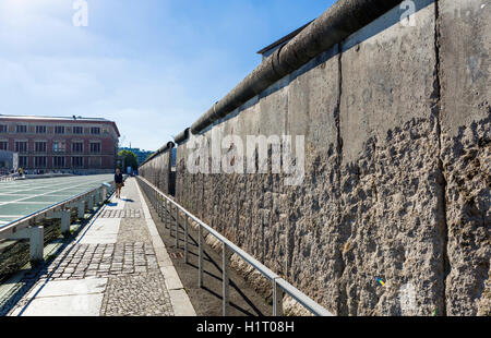 Die Berliner Mauer im Musée Topographie des Terrors, Niederkirchner Straße, Mitte, Berlin, Deutschland Stockfoto