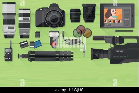 Video, Fotografie und in Post Produktion Banner mit professionellem Equipment, flach zu legen Stock Vektor