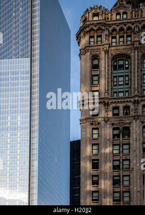 Moderne und traditionelle: architektonischen Kontrast in NYC, USA Stockfoto