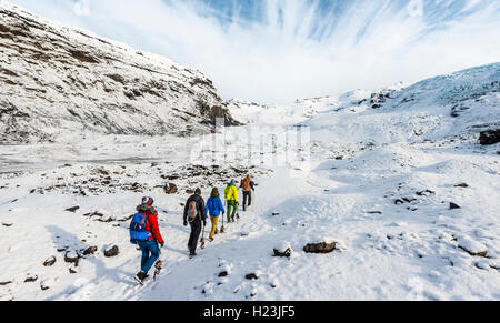 Wanderer auf Skaftafelljökull Gletscher Vatnajökull National Park, Region Süd, Island Stockfoto