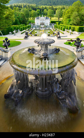 Brunnen, Schloss Linderhof, Südfassade, Ettal, Unterammergau, Bayern, Deutschland Stockfoto