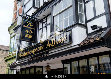 Ansichten rund um die Stadt Bristol England UK ihr Shakespeare Pub Stockfoto