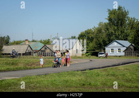 Dorf Alekseyevka, Tambow, Russland. 23. Sep, 2016. Das Dorf von Alekseyevka, Znamensky District, Tambow. © Aleksei Sukhorukov/ZUMA Draht/Alamy Live-Nachrichten Stockfoto