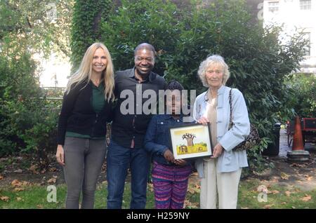 Virginia McKenna und Anneka Svenska trat Tierrechte Demonstranten in London. Stockfoto