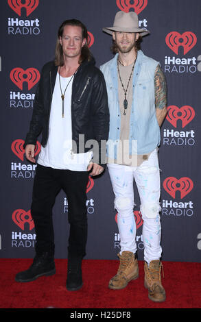 Las Vegas, NV, USA. 24. Sep, 2016.  Florida Georgia Line. 2016 iHeart Music Festival Foto Funkraum bei T-Mobile Arena, Tag2. Bildnachweis: MJT/AdMedia Credit: Mjt/AdMedia/ZUMA Draht/Alamy Live-Nachrichten Stockfoto