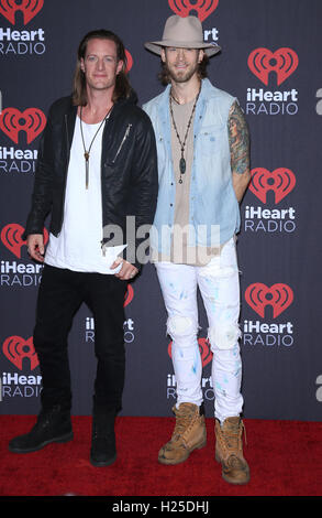 Las Vegas, NV, USA. 24. Sep, 2016.  Florida Georgia Line. 2016 iHeart Music Festival Foto Funkraum bei T-Mobile Arena, Tag2. Bildnachweis: MJT/AdMedia Credit: Mjt/AdMedia/ZUMA Draht/Alamy Live-Nachrichten Stockfoto