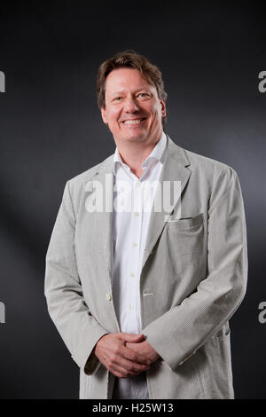 Donald Sturrock, der Biograph von Roald Dahl, auf dem Edinburgh International Book Festival. Edinburgh, Schottland. 19. August 2016 Stockfoto