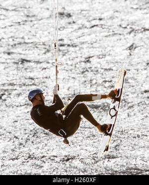 Kitesurfen auf Turnagain Arm, Halbinsel Kenai, Alaska, USA Stockfoto