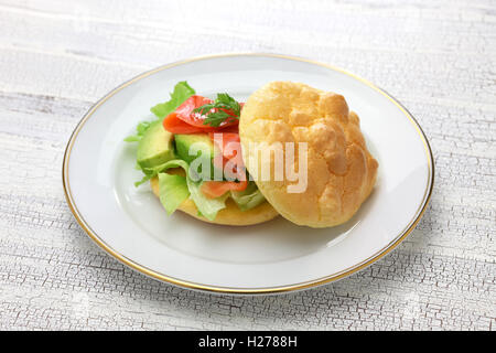 Cloud-Brot ist kein Carb Brot. Es machte mit Eiern, Frischkäse, Weinstein. Stockfoto
