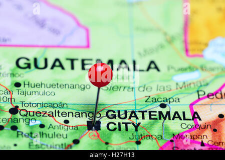 Guatemala-Stadt, fixiert auf einer Karte von Guatemala Stockfoto