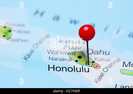 Fixiert auf einer Karte von Hawaii Honolulu Stockfoto