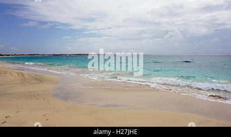 natürliche und einsamen Strand am Kap verden Stockfoto