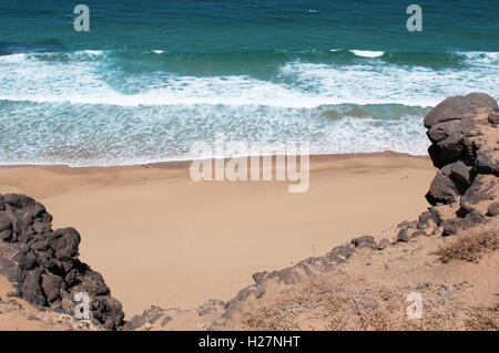 Fuerteventura, Kanarische Inseln, Nordafrika, Spanien: Blick auf den Strand von Playa de La Escalera, einer der berühmtesten der nordwestlichen Küste Stockfoto