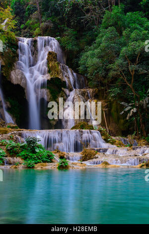 Kuang Si Wasserfall in Luang Prabang, Laos. Stockfoto