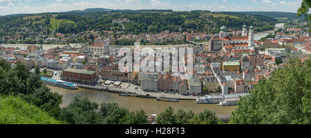 Blick auf Passau aus Veste Oberhaus, Bayern, Deutschland Stockfoto