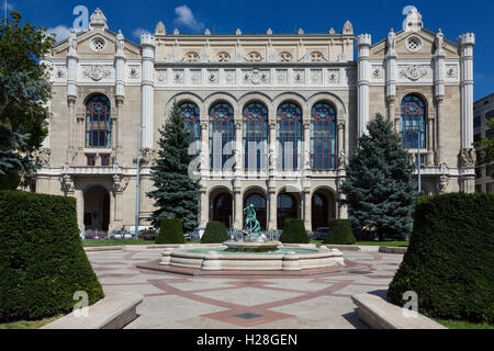 Vigado Concert Hall - Budapest - Ungarn. Vigado (Platz für Heiterkeit) ist das zweitgrößte Konzerthaus in Budapest. Stockfoto