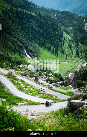 Aufsteigender Rohtang Pass auf Manali Leh Highway Himachal Pradesh, indischen Himalaya, Indien Stockfoto