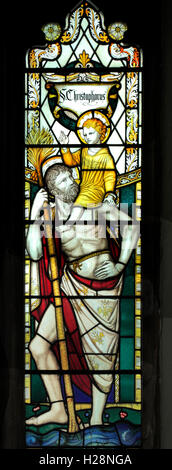 St Christopher Wells als nächstes das Meer, gebeizt Glas, Norfolk, 19. Jahrhundert viktorianischen Windows Heiligen Heiligen England UK Stockfoto
