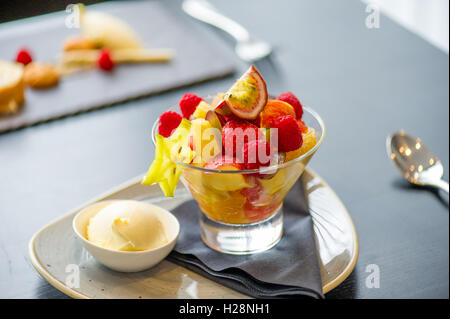 Frucht-Cocktail dessert Stockfoto