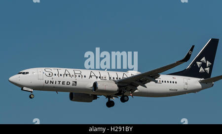 United Airlines Boeing 737 N26210 Jetliner in Star Alliance-Lackierung Stockfoto