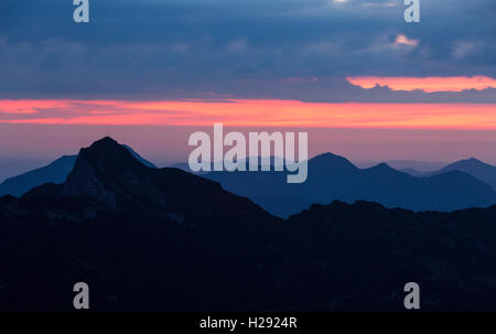 Sunrise, hohe Kiste, Heimgarten, Herzogstand, Blick von der Weilheimer Hütte, Ester Berge, Garmisch-Partenkirchen Bezirk Stockfoto