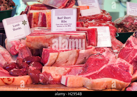 Frisch geschnitten Sie Beef Short Ribs und Lamb shanks Stockfoto
